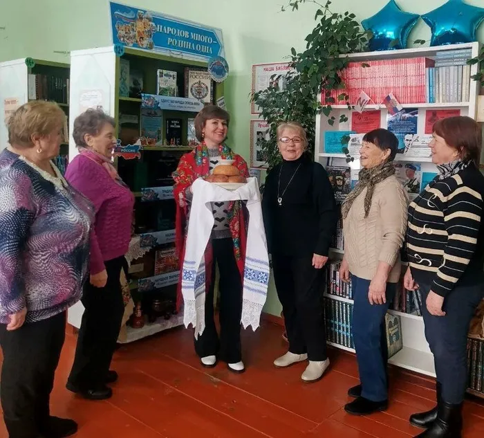 Лопатинская библиотека-филиал