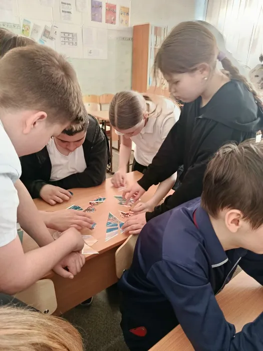 Интеллектуально-познавательный час «Крымская весна».